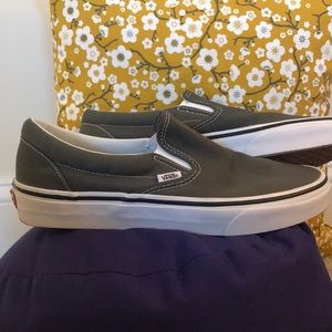 Vans men’s slip ons 10.5